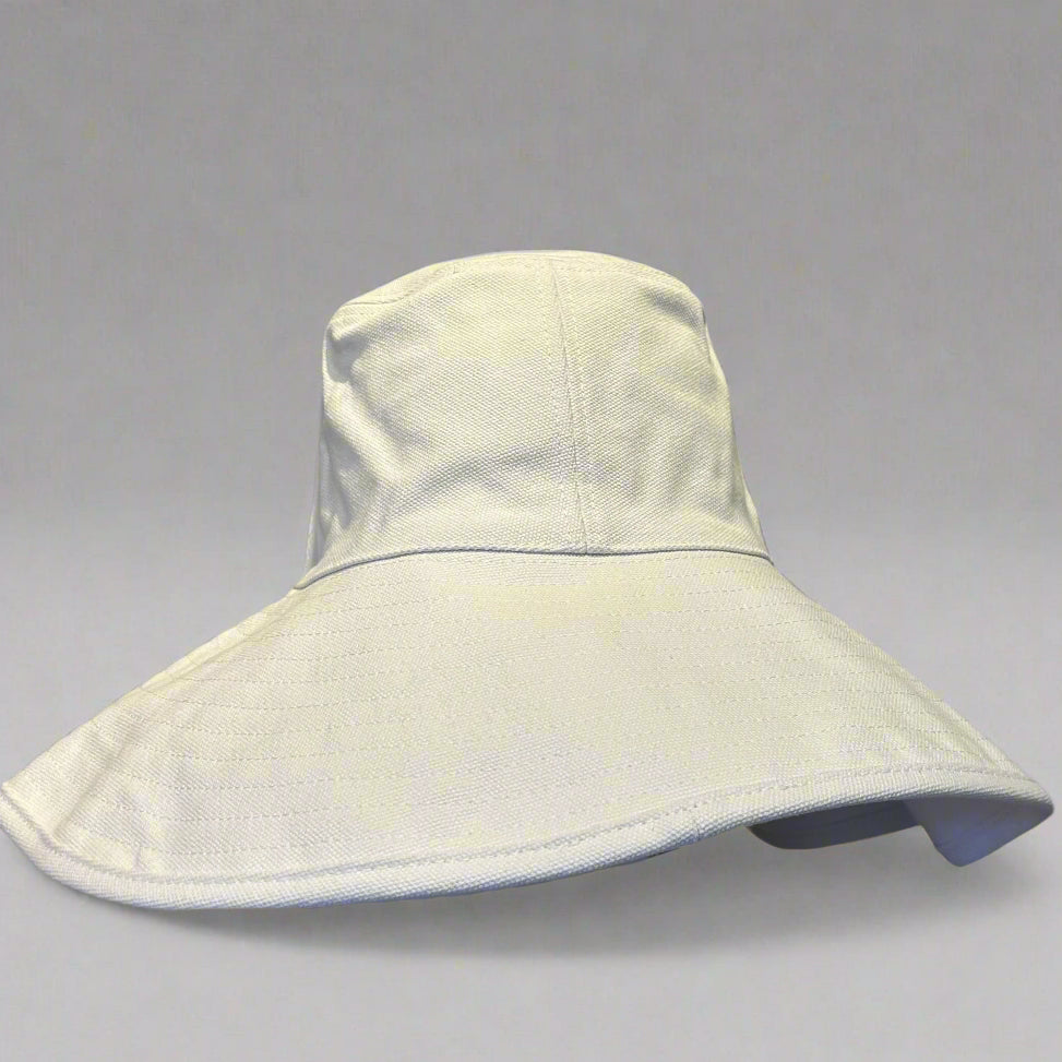 LIVVY CANVAS SUNHAT W/ STRAP