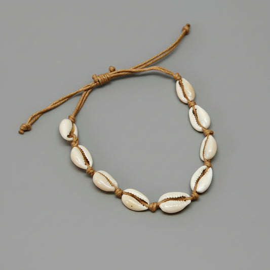 BROWN ADJUSTABLE SHELL BRACELET