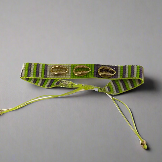 ADJUSTABLE BEADED GREEN/PURPLE SHELL BRACELET