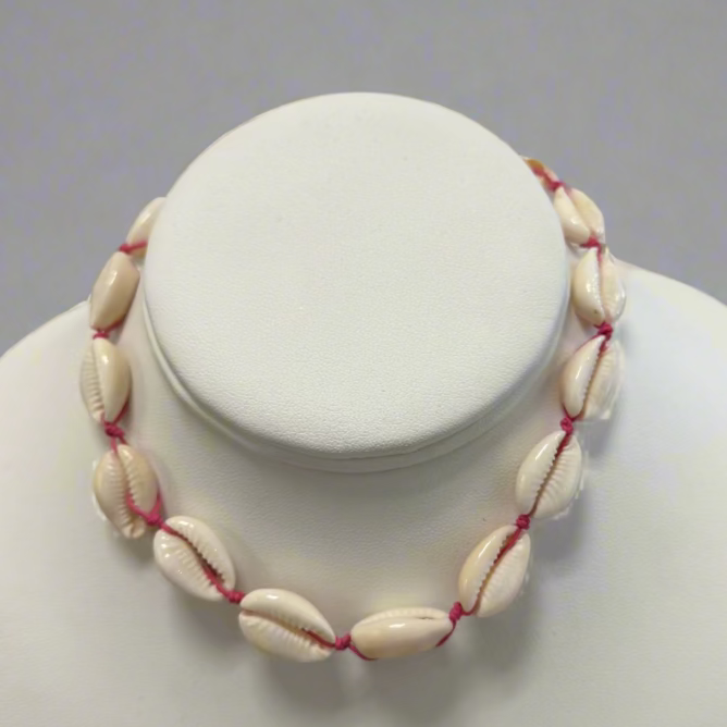 ADJUSTABLE PINK SHELL NECKLACE