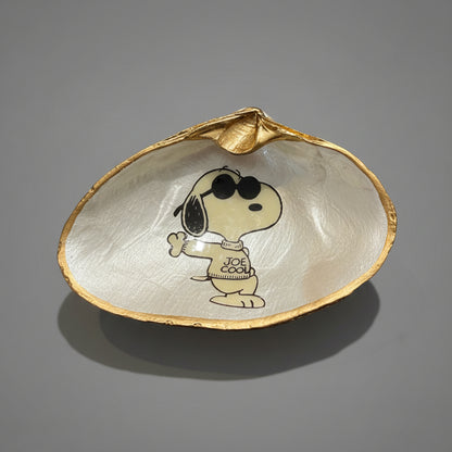 SHELL JEWELRY HOLDERS