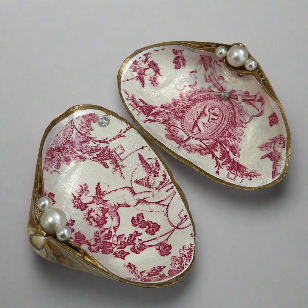 OYSTER SHELL JEWELRY HOLDERS