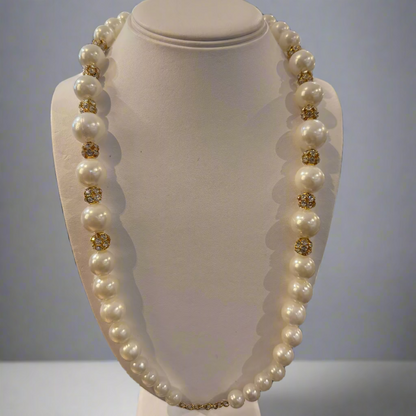 PEARL NECKLACE WITH GOLD