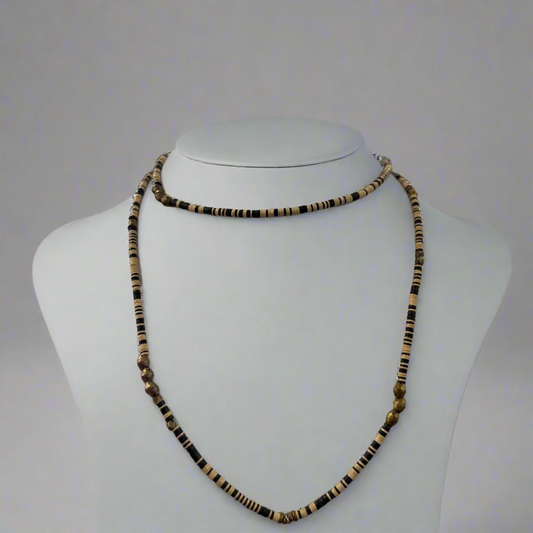 HAVANA BLACK & WHITE NECKLACE