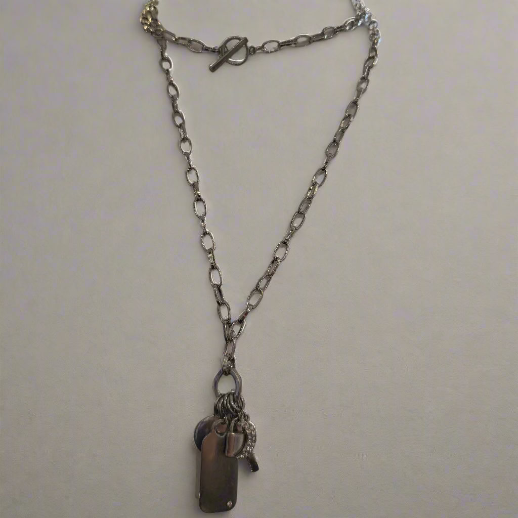 DOG TAG CHARM NECKLACE