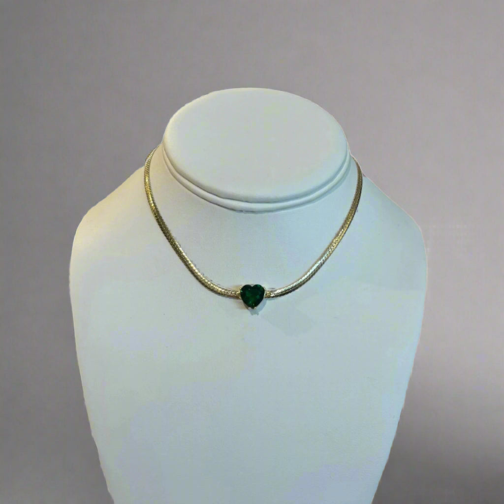 GREEN HEART HERRINGBONE NECKLACE