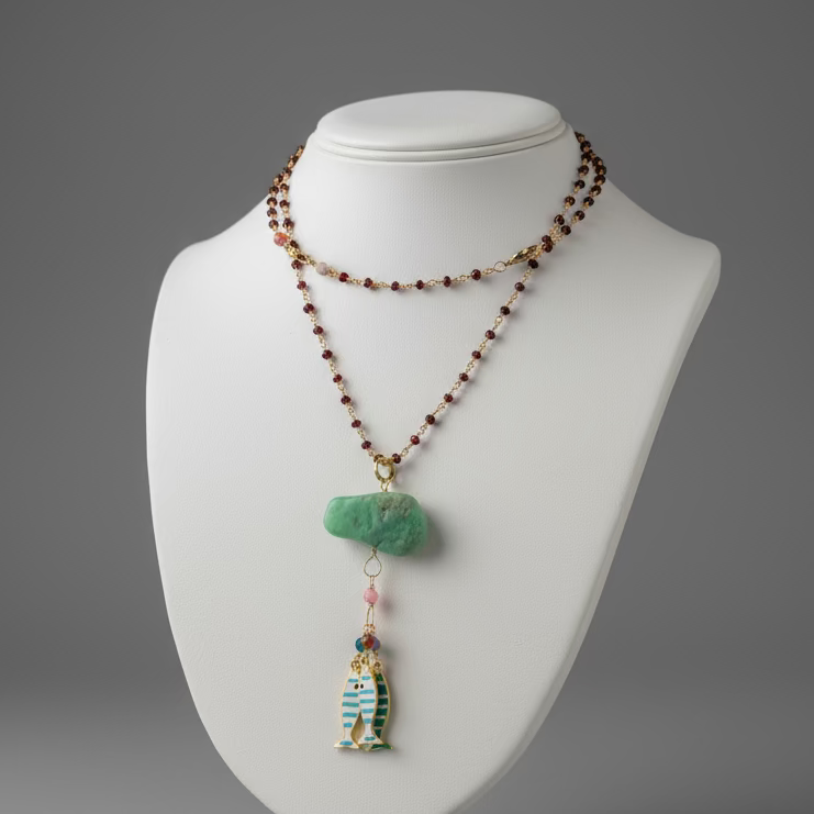 BURGUNDY JADE NECKLACE W FISH TRIO