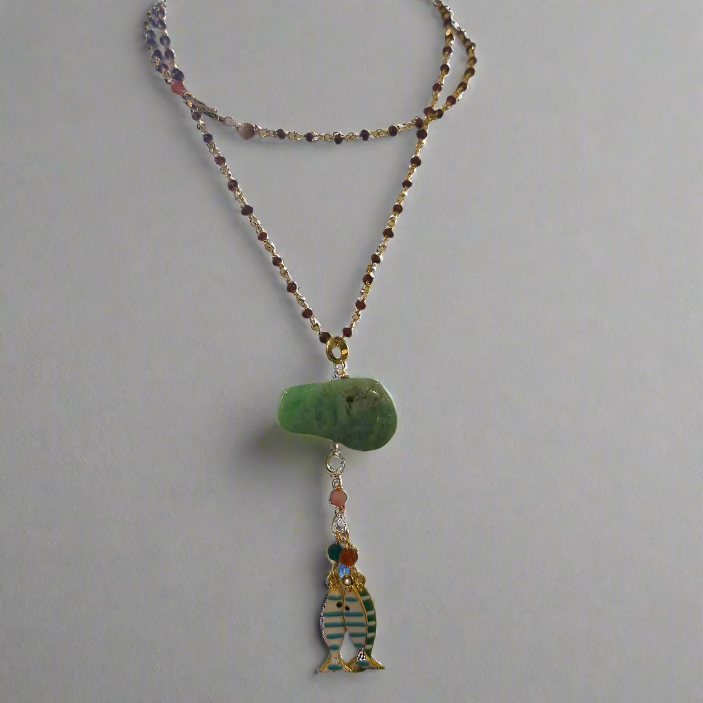 BURGUNDY JADE NECKLACE W FISH TRIO