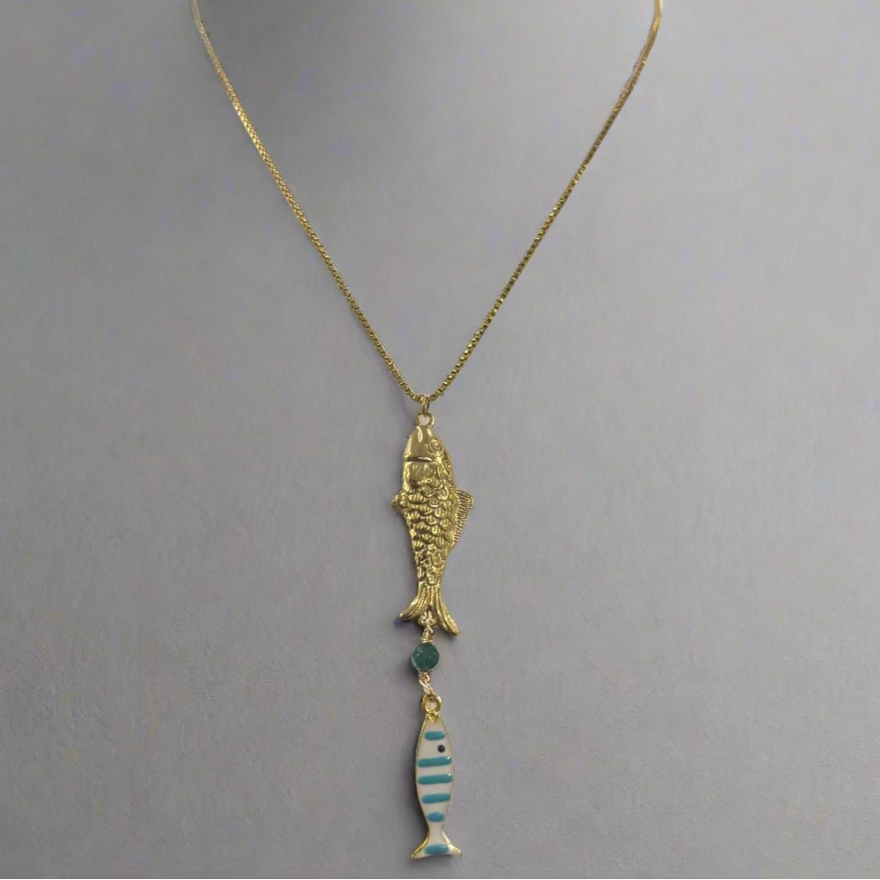 GOLD STACKED FISH NECKLACE