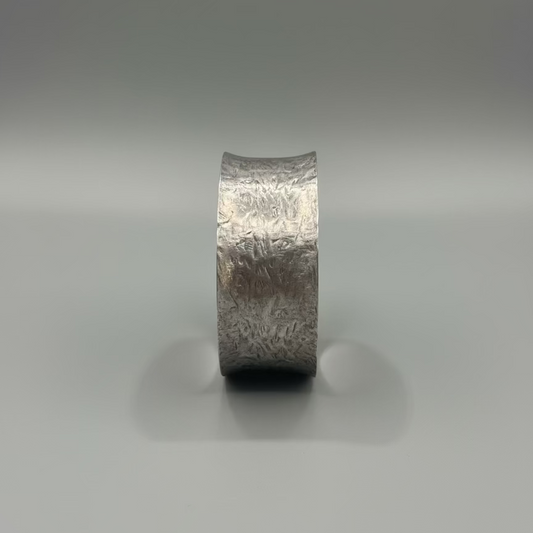 RHODIUM HAMMERED PLATED BANGLE