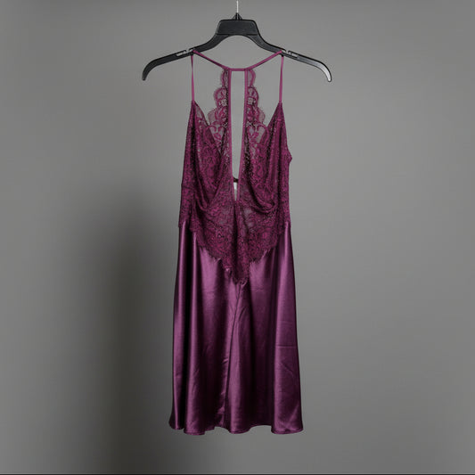 LACE TRIM SATIN CHEMISE