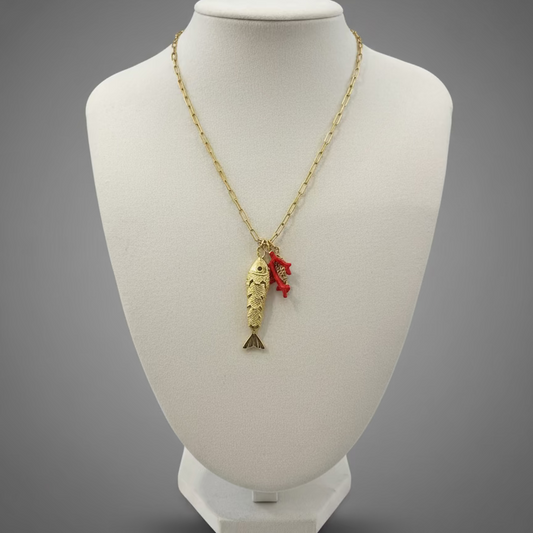MOVING FISH NECKLACE WITH CORAL