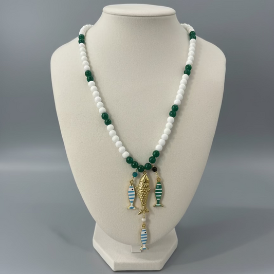 WHITE AND GREEN STONE NECKLACE W/STRIPE FISH