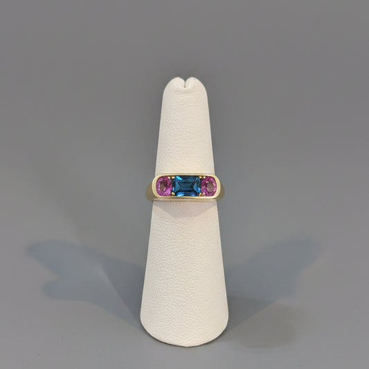 VERMEIL STERLING SILVER PINK AND BLUE SAPHIRES RING