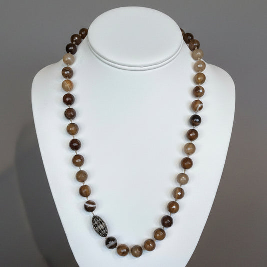 BROWN AGATE NECKLACE