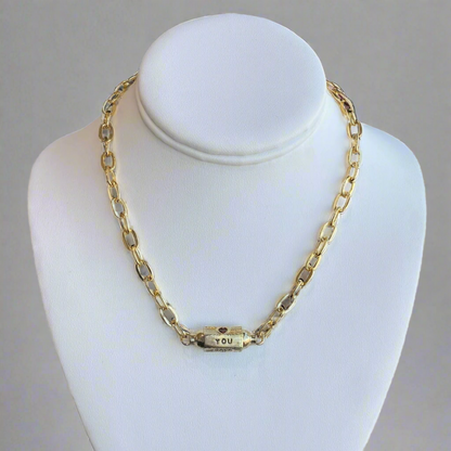 LOVE YOU BACK NECKLACE