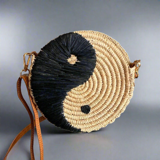 CROSS STRAW BAG