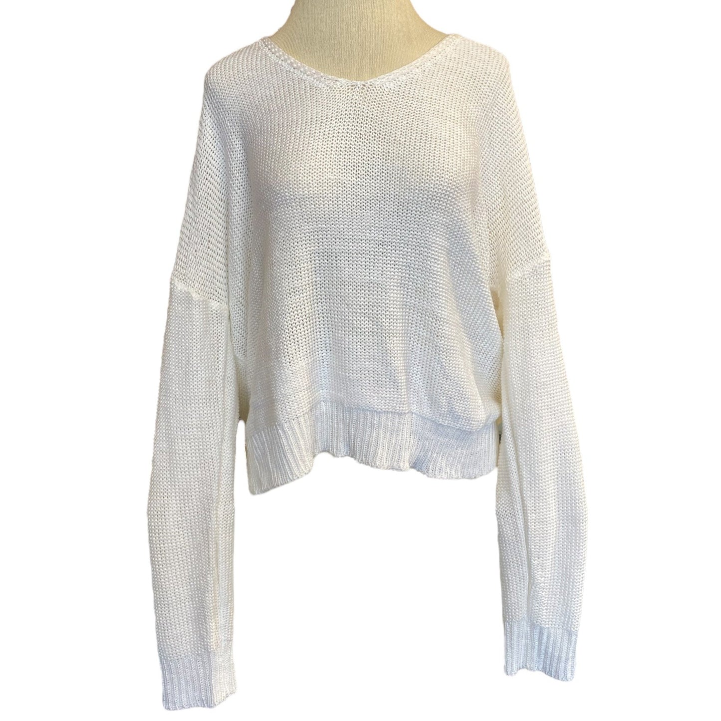 WHITE SWEATER W/ BACK PATCH