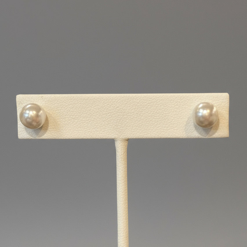 PEARL STUDS