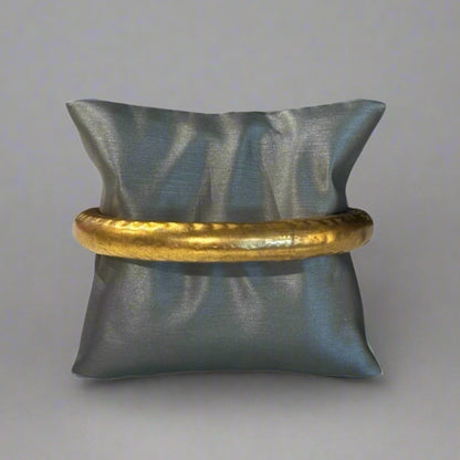 GOLD HAMMERED BRACELET