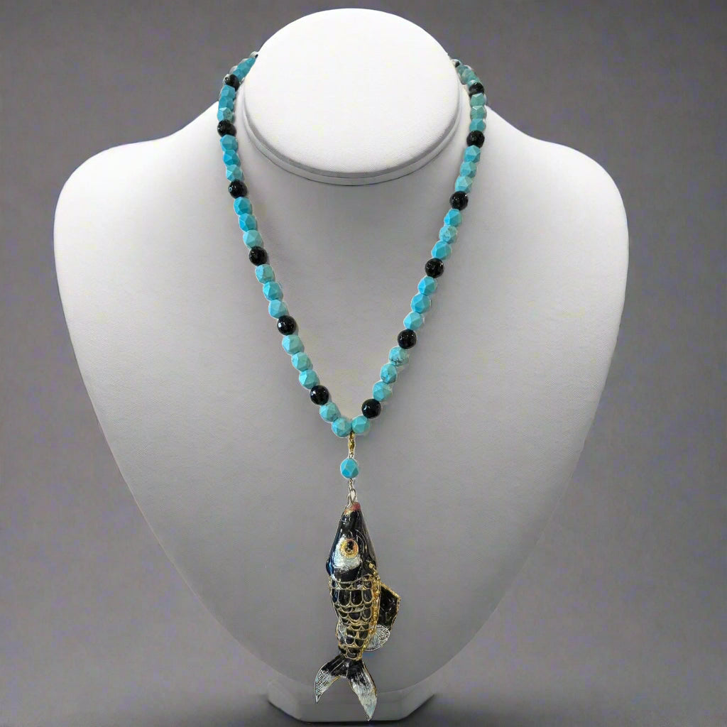TURQ & ONYX W/ ENAMEL FISH NECK