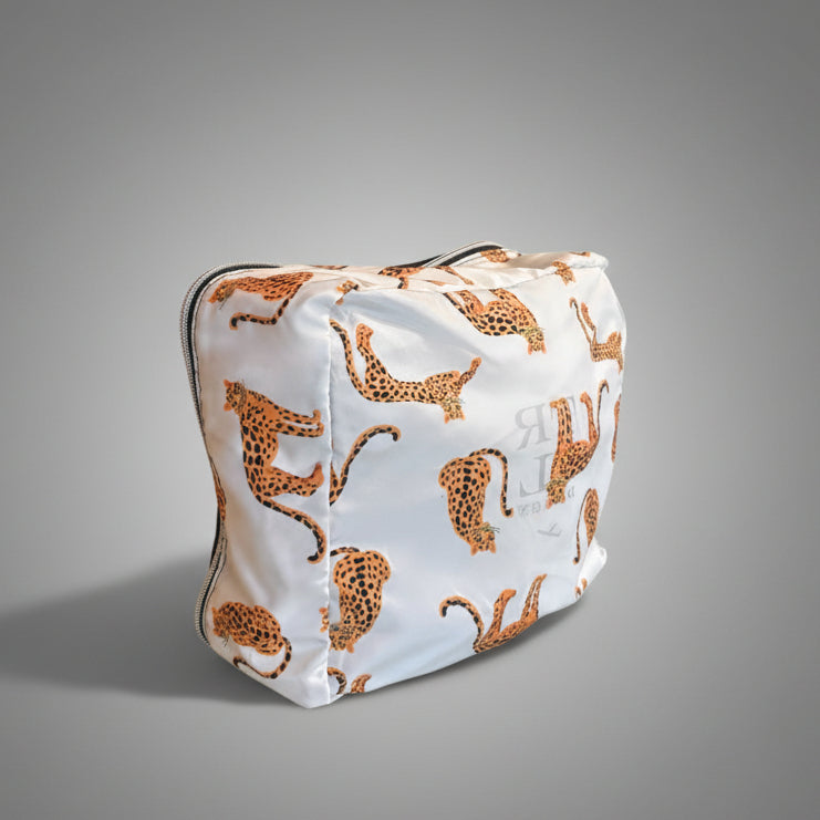 DAY TRIPPER COSMETIC BAG