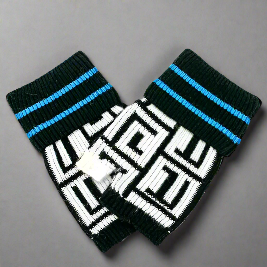 BRIGHT LIGHTS KNIT FINGERLESS GLOVES