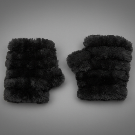 FAUX MANDY MITTENS