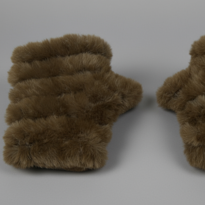 FAUX MANDY MITTENS