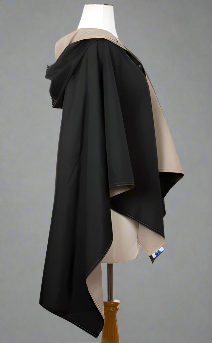 HOODED BLACK & CAMEL RAINRAP