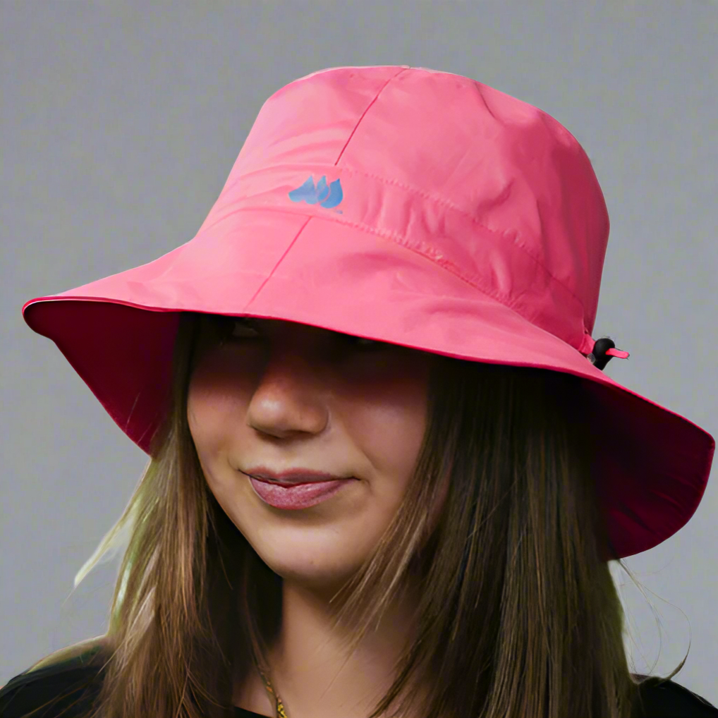 SHINY PINK RAINCAP