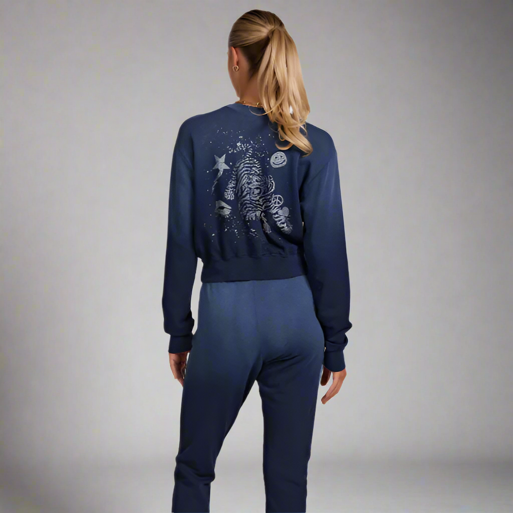 DROP SHOULDER CROP PULLOVER