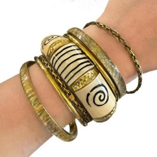 GOLD TONE BANGLES SET