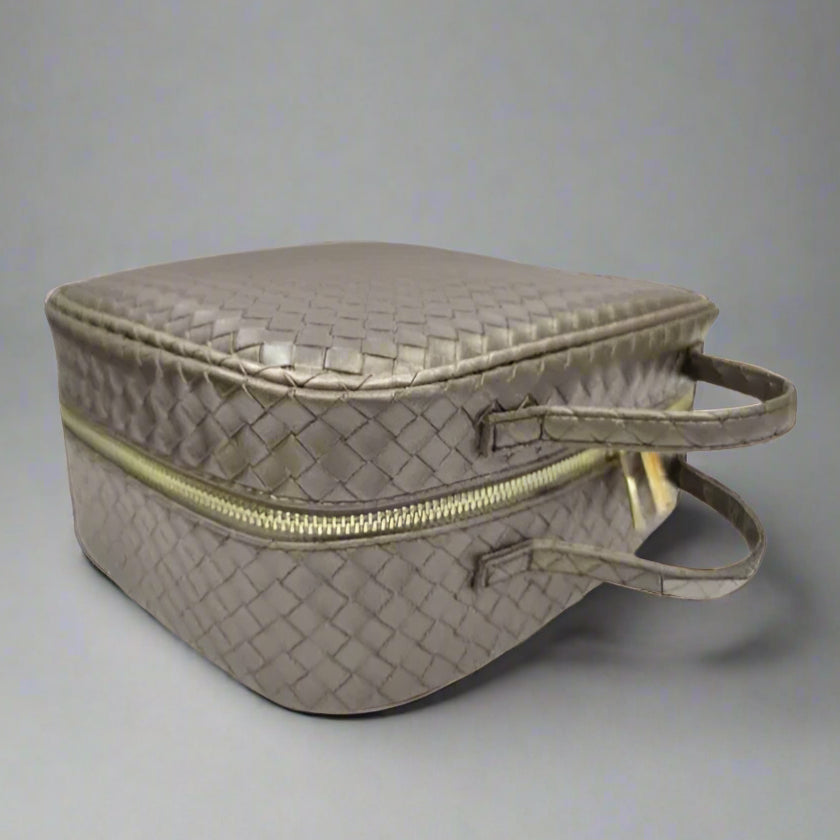 LUXE WOVEN COSMETIC TOILETRY CASE