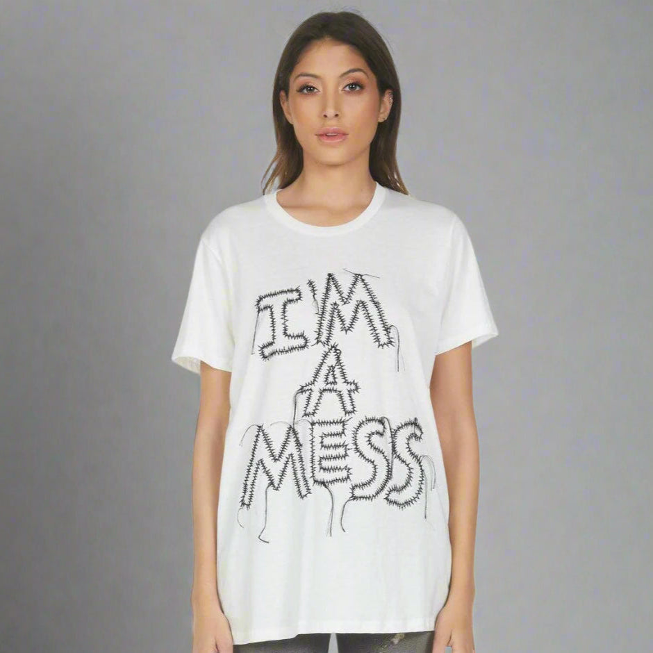 I'M A MESS TEE