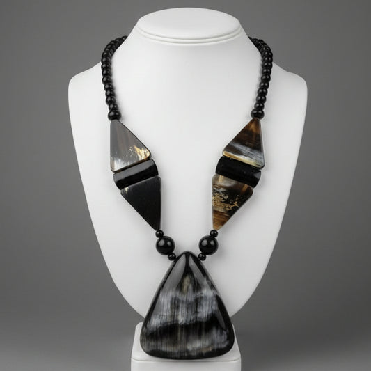 AMBER & HORN NECKLACE
