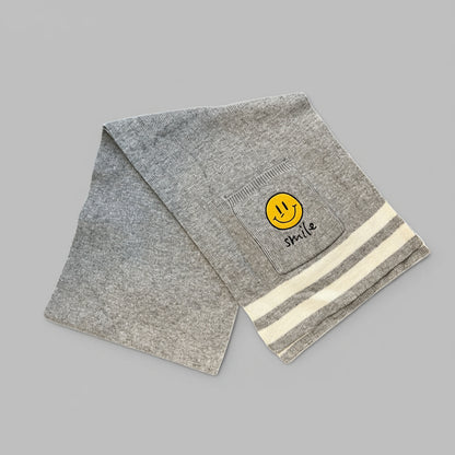 SMILE SCARF WITH POCKETS GREY