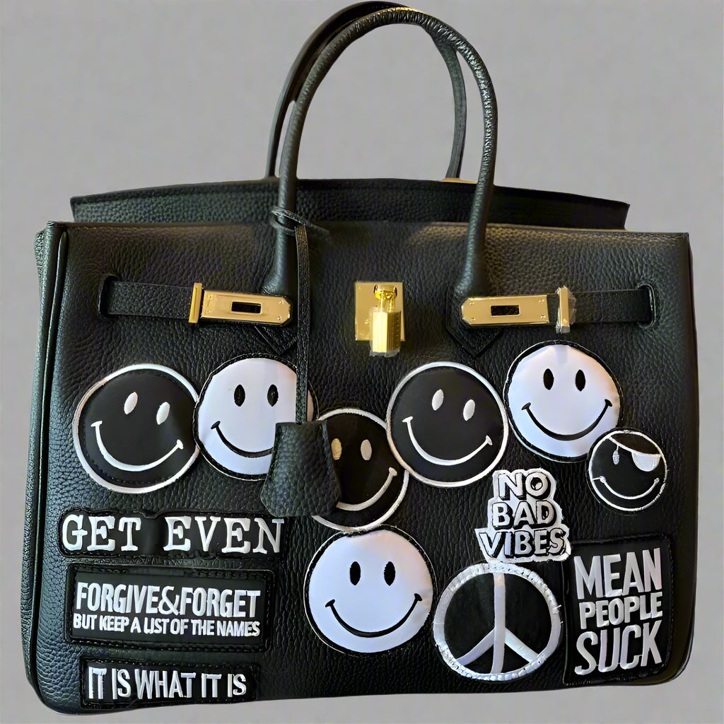 BLK BAG W BLK/WHT SMILEYS-35CM