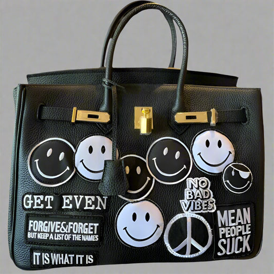 BLK BAG W BLK/WHT SMILEYS-35CM