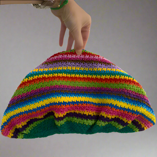 ASSORTED WOVEN CLUTCH