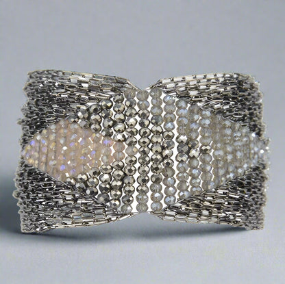 GETTA CHAIN CUFF