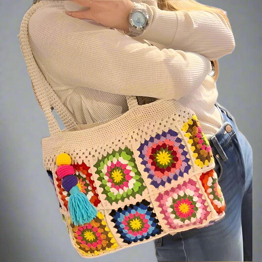 GRANNY SQUARE CROCHET TOTE BAG