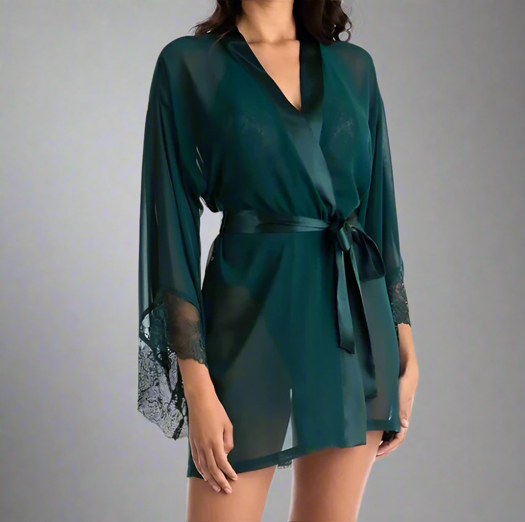 PINE LACE TRIMMED ROBE