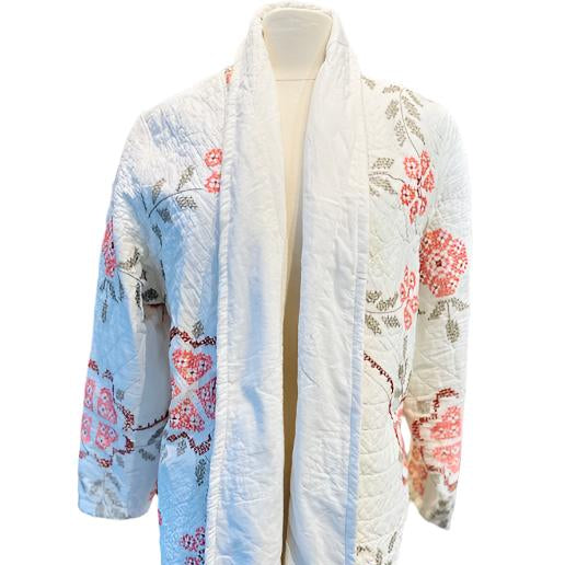 QUILT COAT WHITE WITH CROSS STITCH